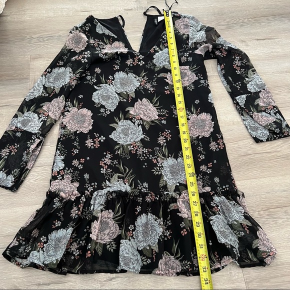 H&M DIVIDED Dress - Picture 6 of 6